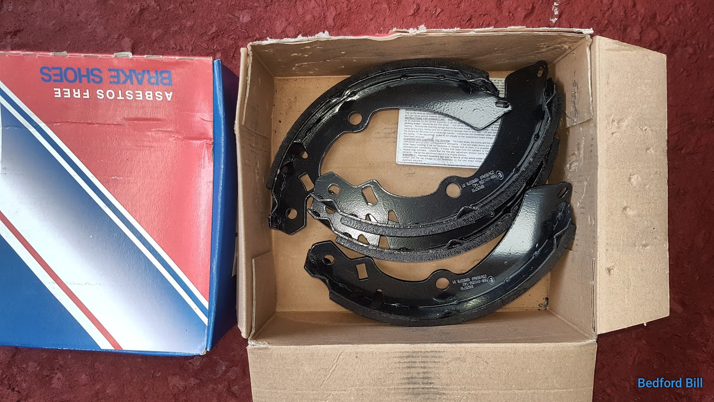 Rascal/super carry rear brake shoe set