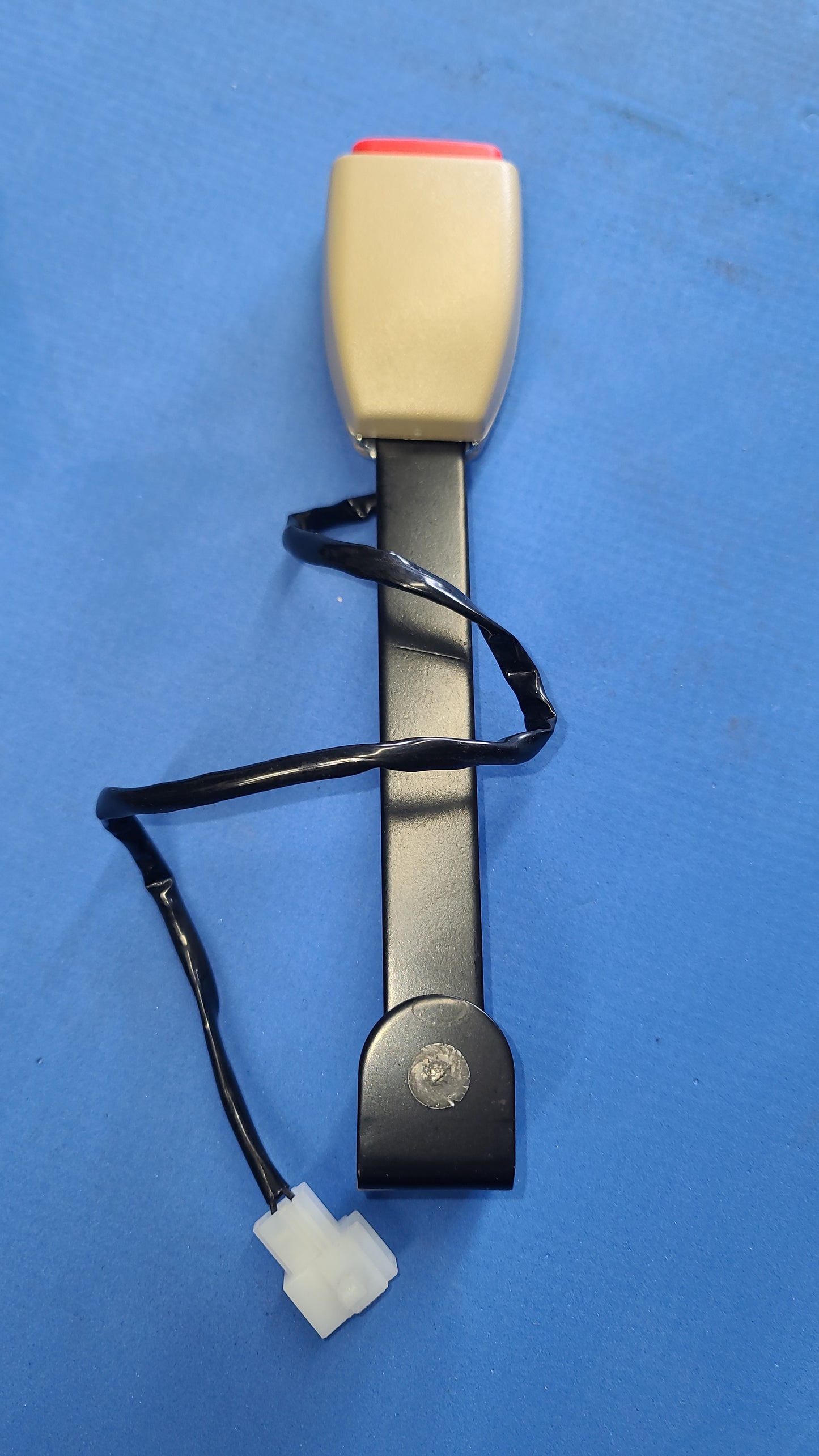 Rascal / Super carry Seat belt clip