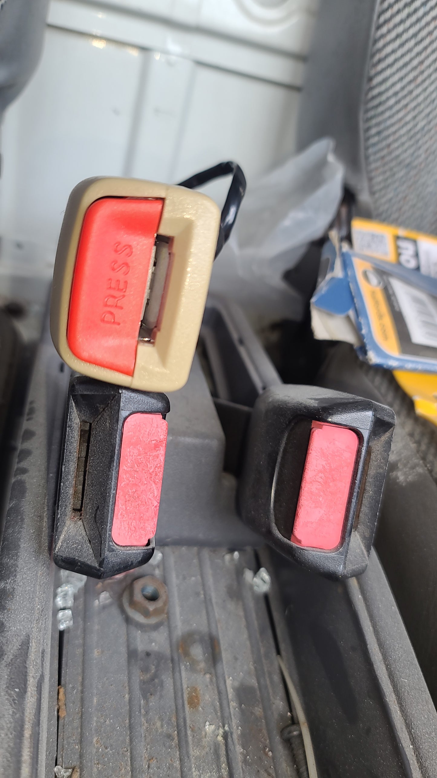 Rascal / Super carry Seat belt clip