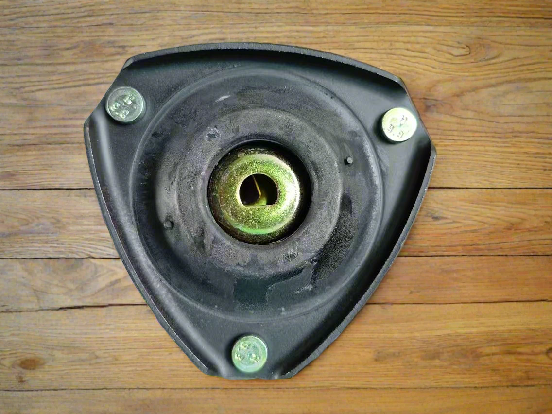 Front suspension top mount