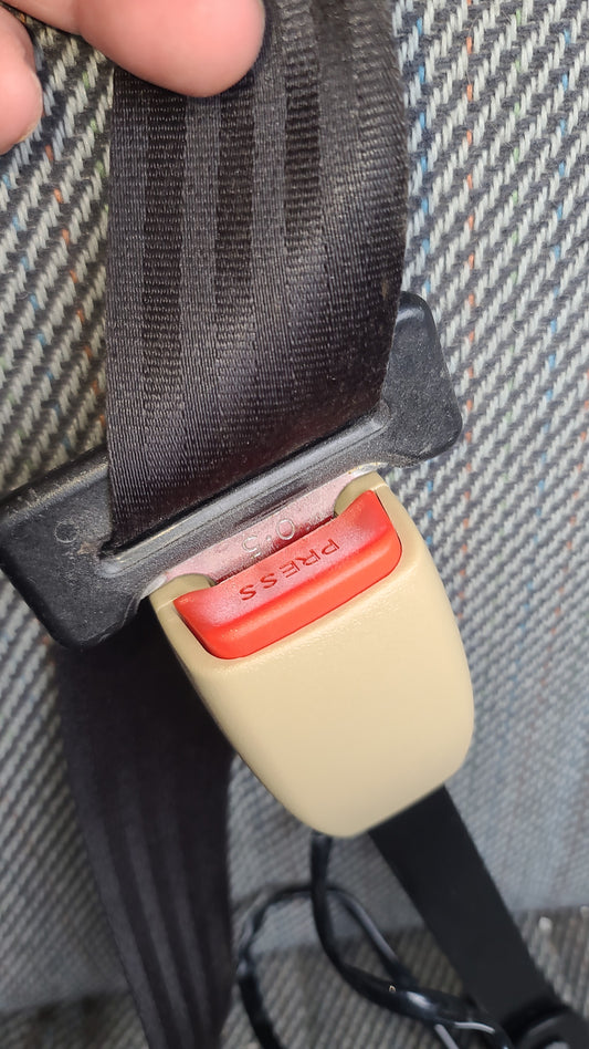 Rascal / Super carry Seat belt clip